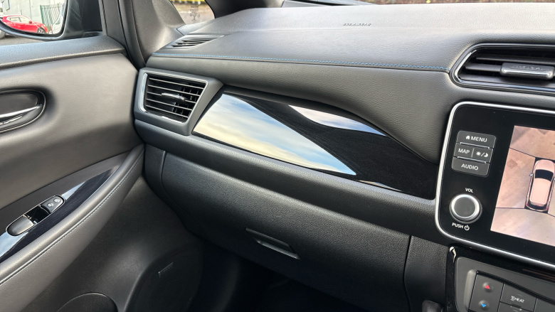 Nissan LEAF 110kW Tekna 39kWh 5dr Auto Electric Hatchback